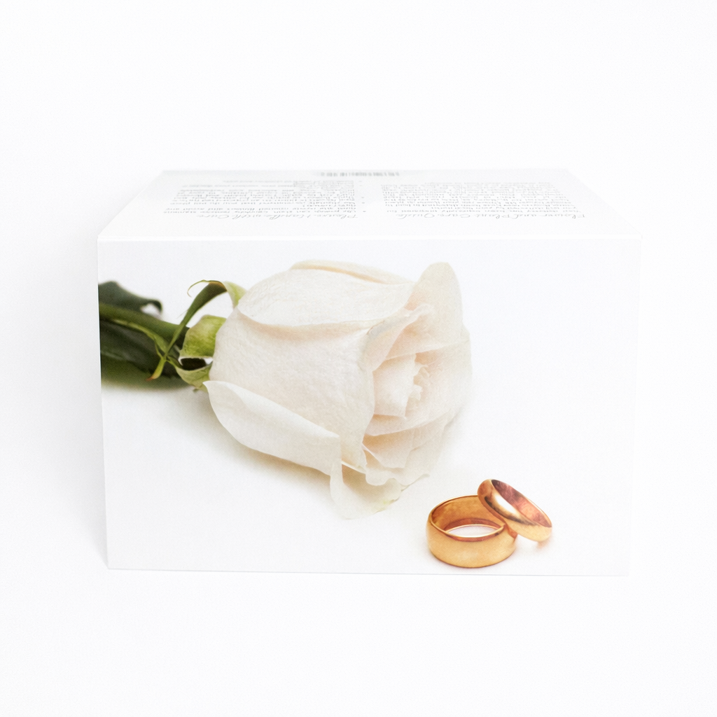 Rose & Rings - Folded Florist Card 68.5mm x 103mm