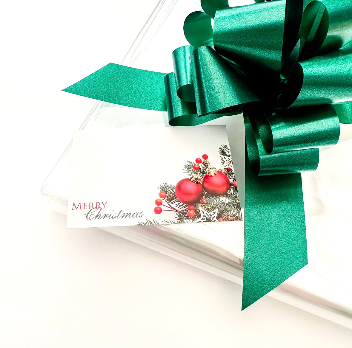 Clear Cellophane, Green Pull Bow & Christmas Bauble Card