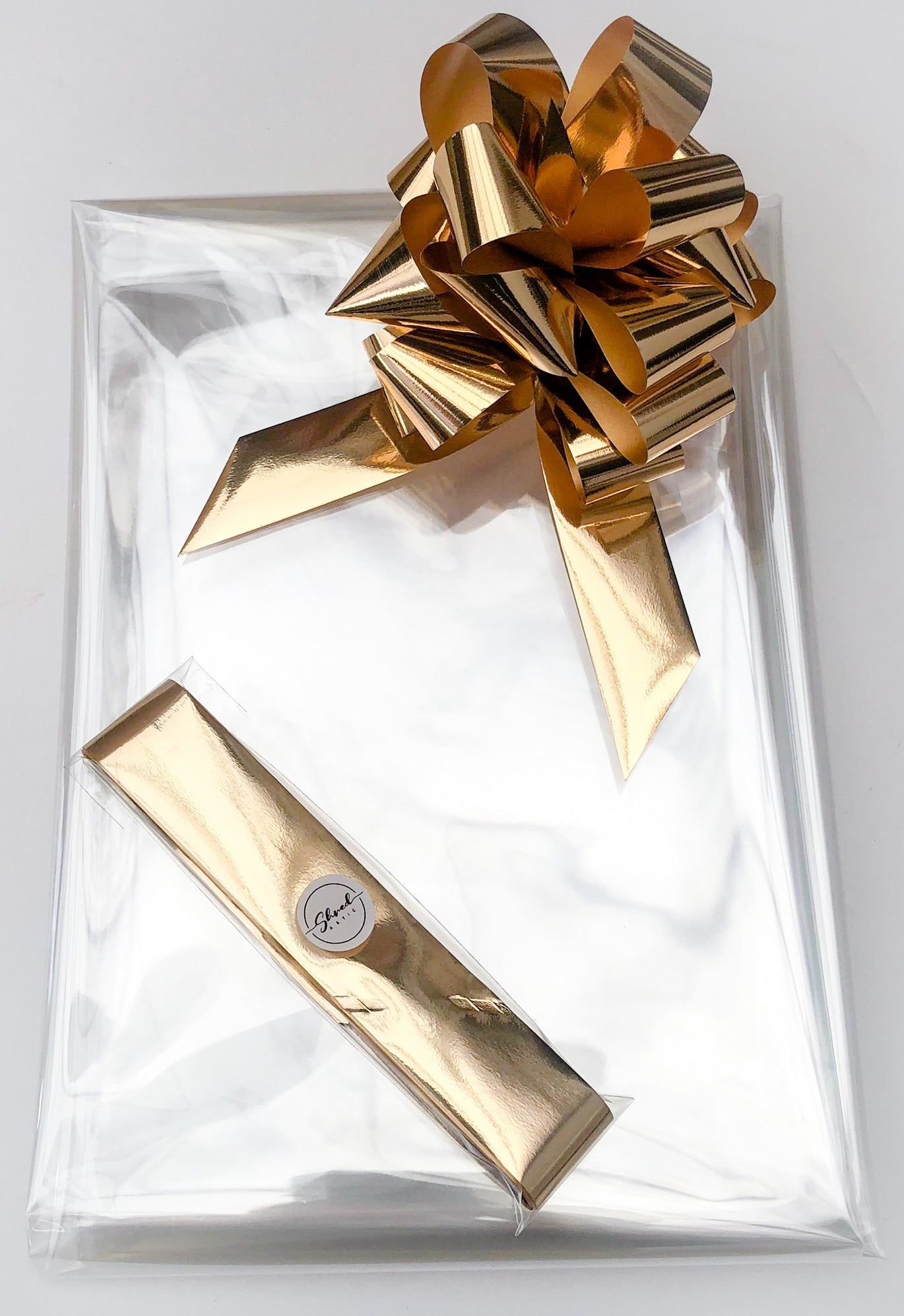 Clear Cellophane & Metallic Pull Bow