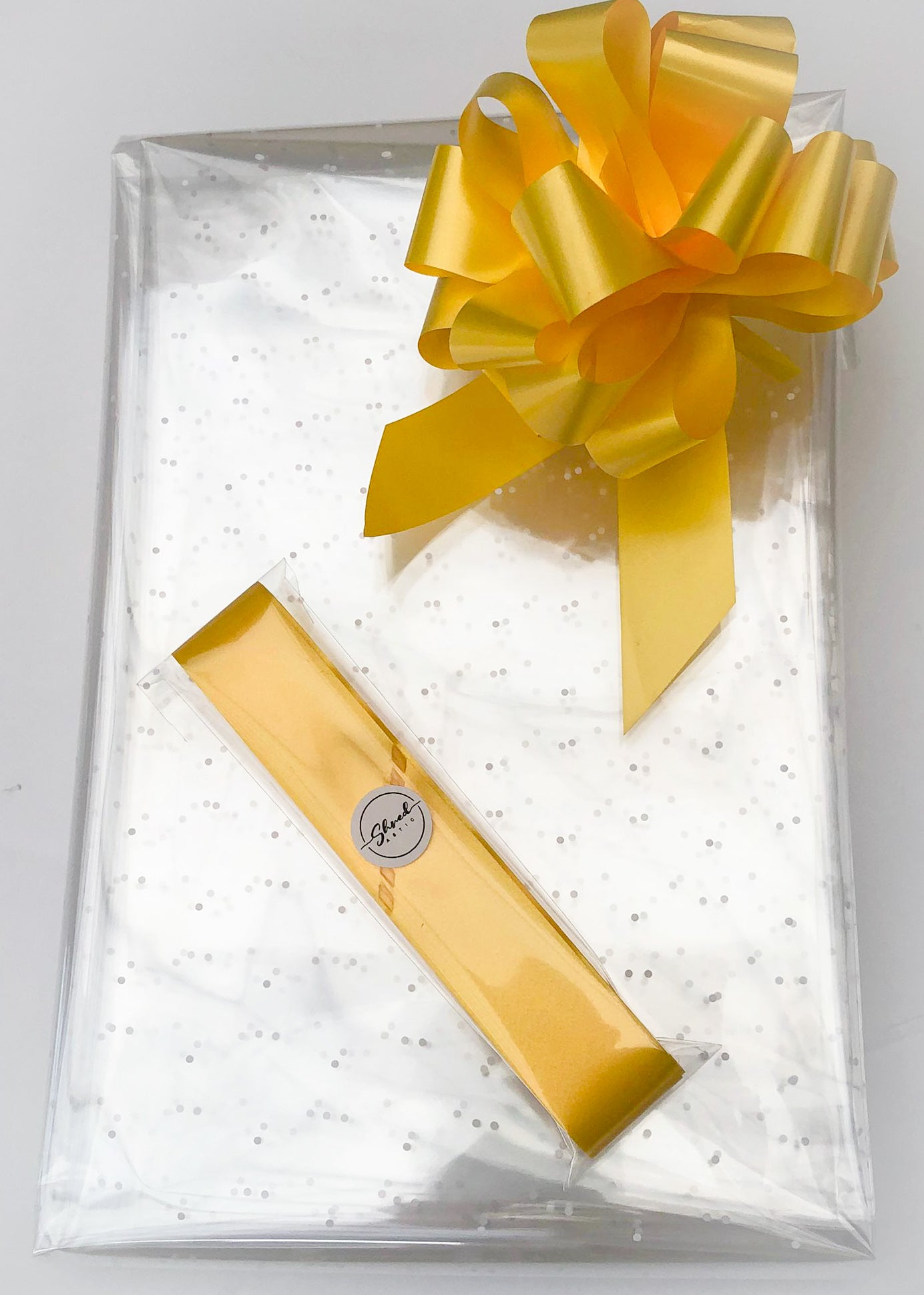 Micro Dot Cellophane & Pull Bow