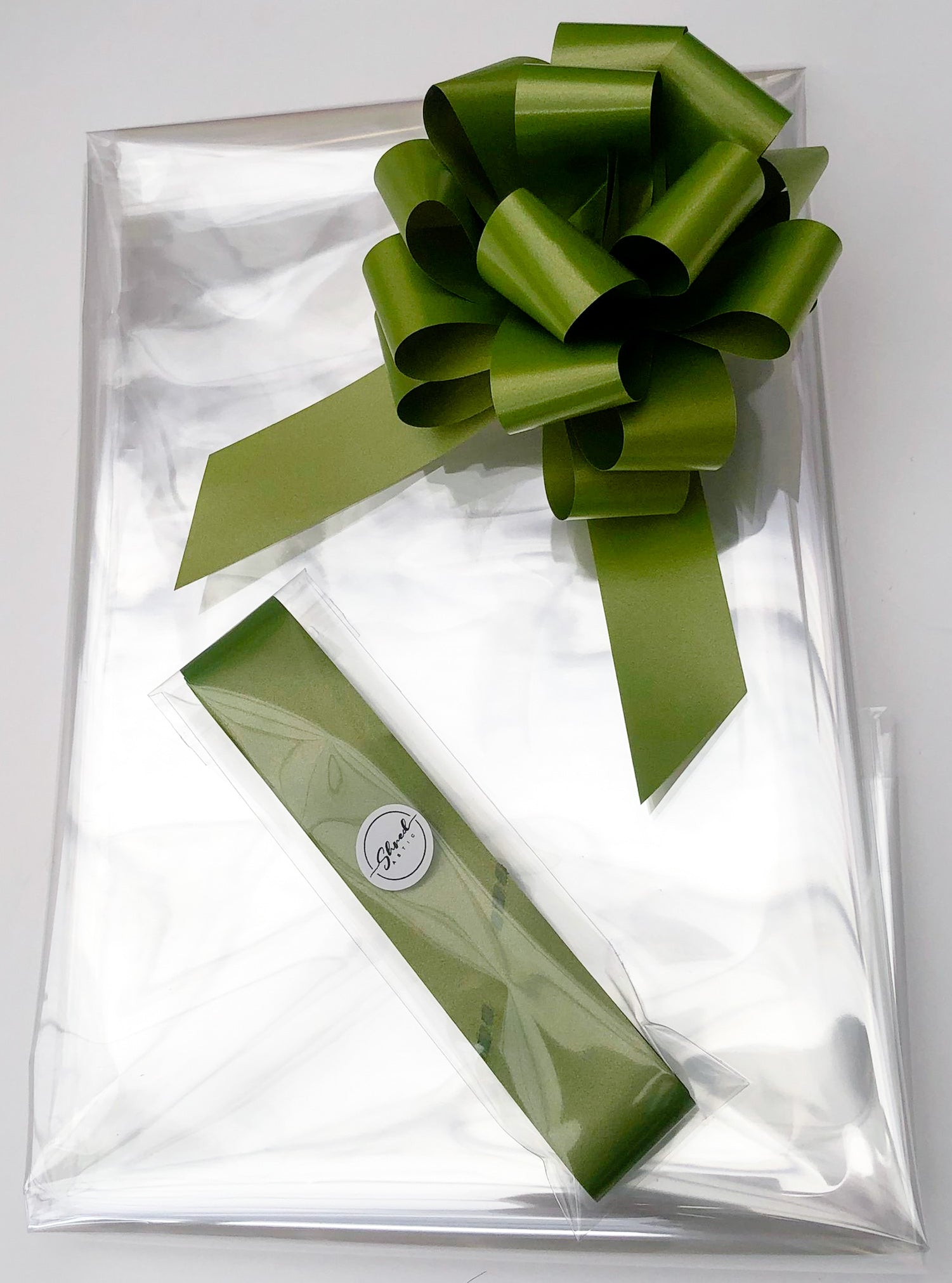 Clear Cellophane & Pull Bow