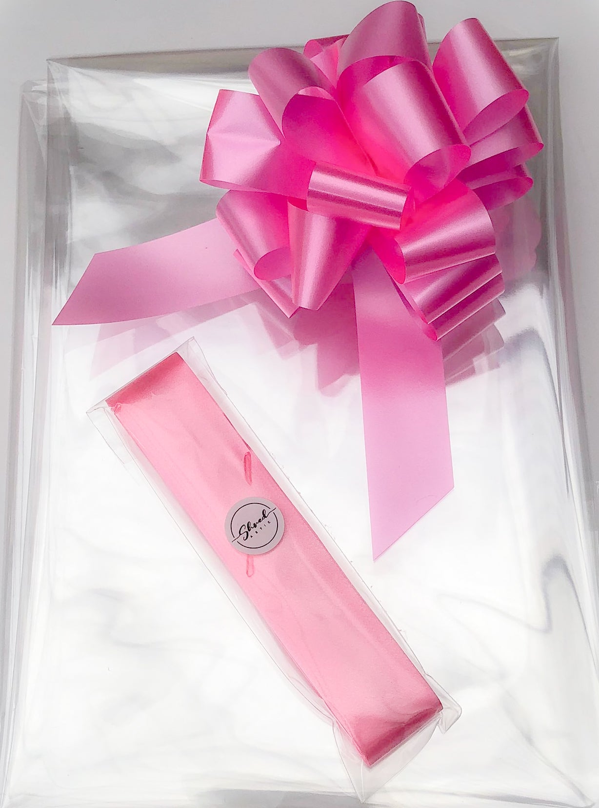 Clear Cellophane & Pull Bow