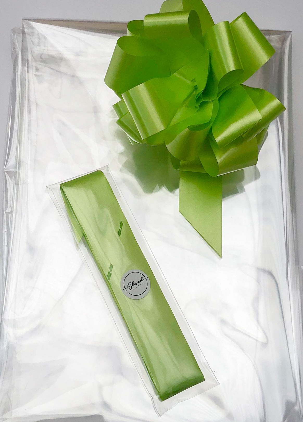 Clear Cellophane & Pull Bow